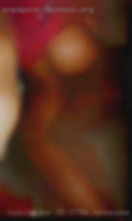 Looking for 25 - 40 yrs old 37766 Tennessee gay guy.