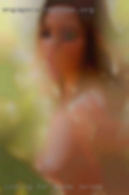 Looking in New Jersey for a  couple or female.